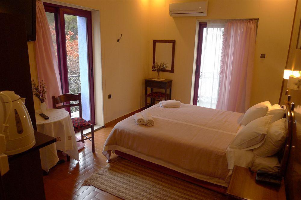 Dryades & Orion Hotel Athens Ngoại thất bức ảnh